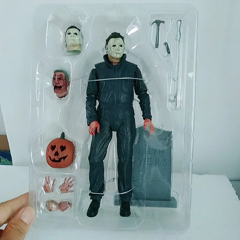 18cm Original NECA Ultimate Michael Myers Pumpkin With Led Light Halloween Action Figure Model For Kids Halloween Gift