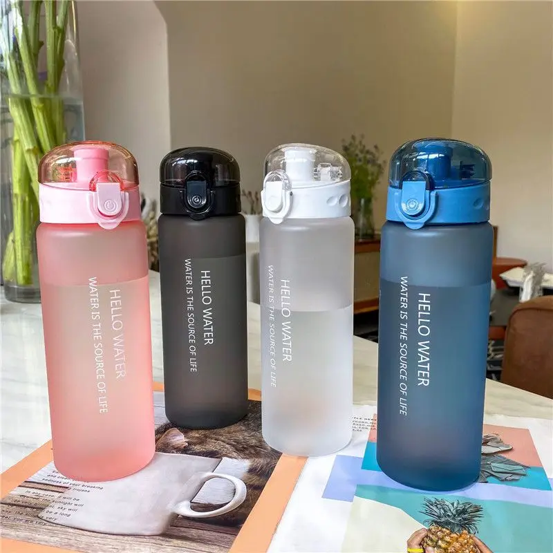 

Frosted Plastic Drinking Bottles Portable Water Bottle 750ml Clear BPA Free Leakproof Gym Travel