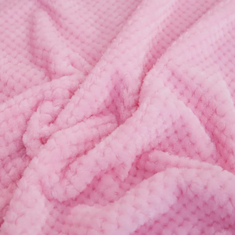

China manufacturers cheap soft textile fleece 100%polyester blanket 150*200cm For Bedroom
