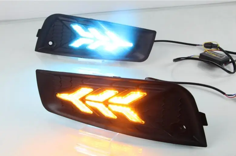 DRL Дневной светильник колпак противотуманных фар с желтый сигнал поворота для