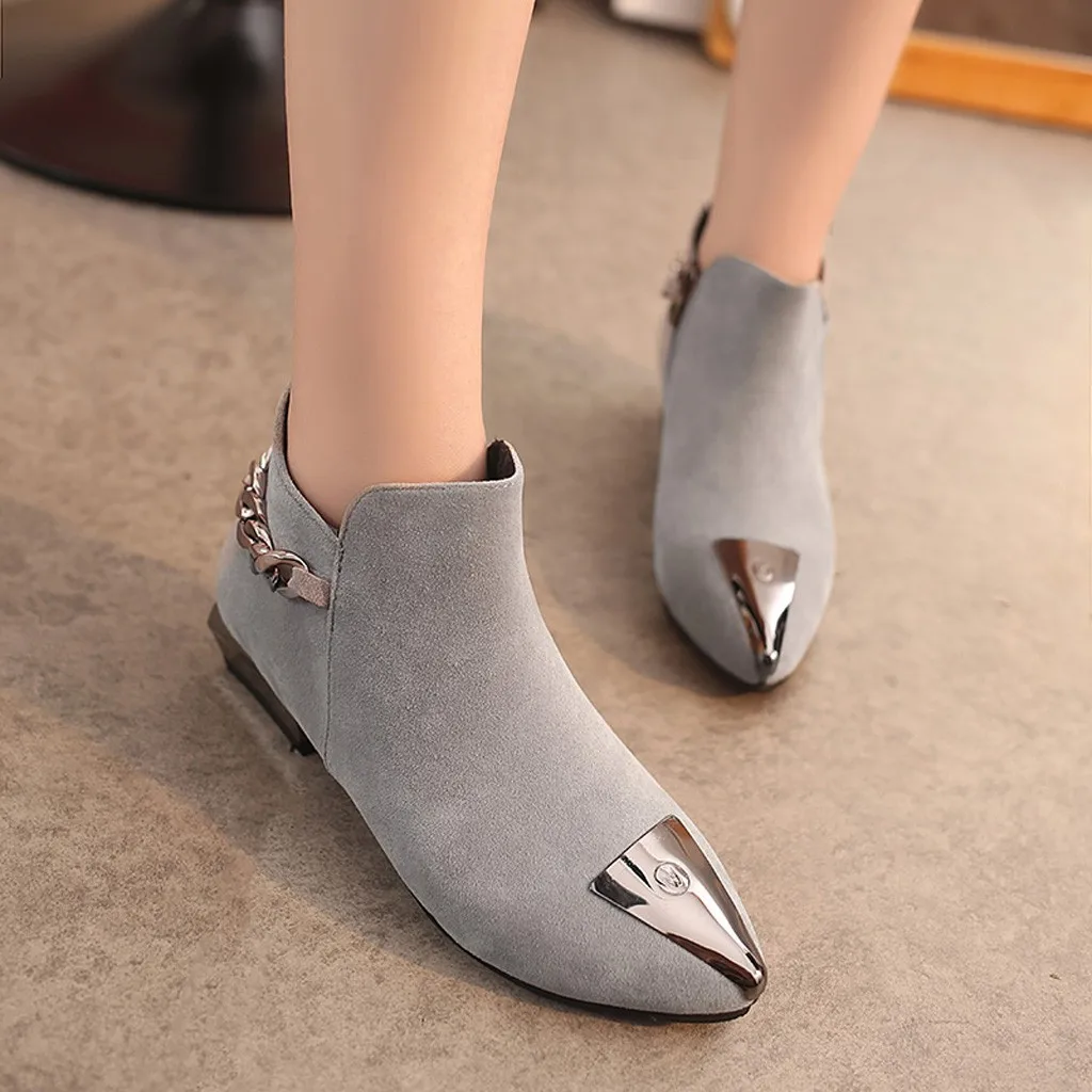 Ботинки женские модные ботильоны с острым носком и металлическим украшением