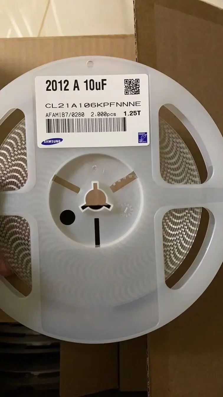 Конденсатор SMD CL21A106KPFNNNE 0805 106K 10 в мкФ CL05B104KO5NNNC 0402 104K 16 В 1005 100NF CL10A226MQ8NRNC 0603