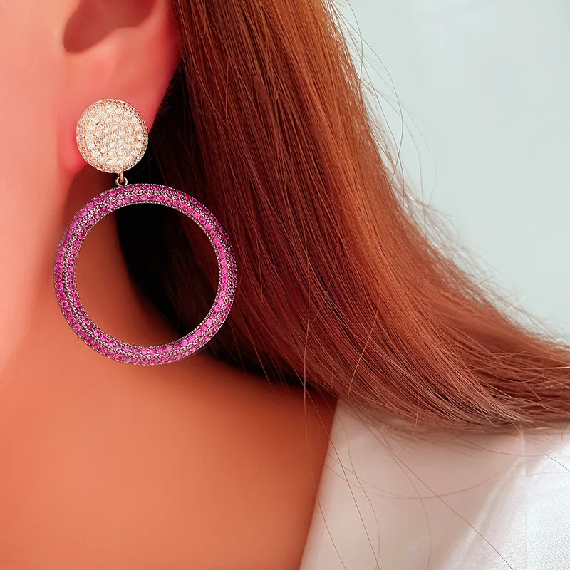 

Exaggerated green circle earrings online celebrity cold wind inlaid zirconium color retro luxury hollow circle 925 silver needle