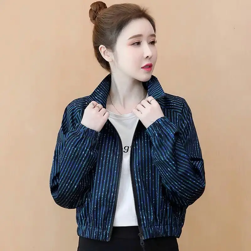 

Куртка короткая женская демисезонная, на молнии, с длинным рукавом