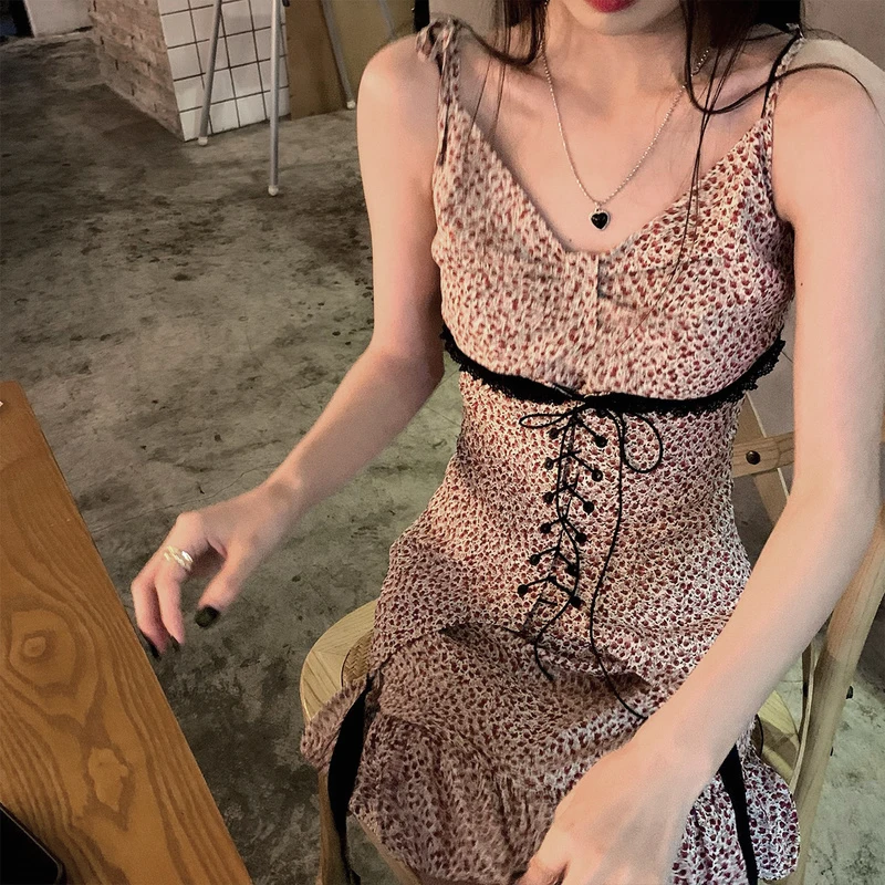 

2021 Summer V-neck Mini Floral Dress Women Slim Elegant Club Dress Sexy Evening Party Dress Female Bandage Office Lady Korean
