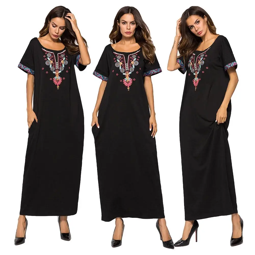 Женское длинное платье с вышивкой коротким рукавом и круглым