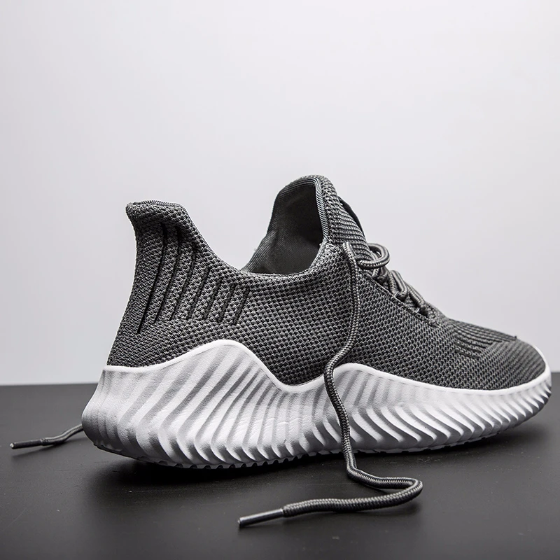 Серый Мужские кроссовки Flyknit Дышащая повседневная мужская обувь Light Large Size Tennis Male Поддержка взрослых Dropshipping 39-47 - Цвет: Серый