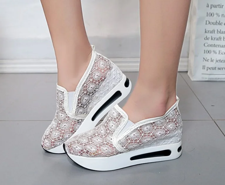 Модная женская дышащая сетчатая кружевная обувь Женская милая для медсестры
