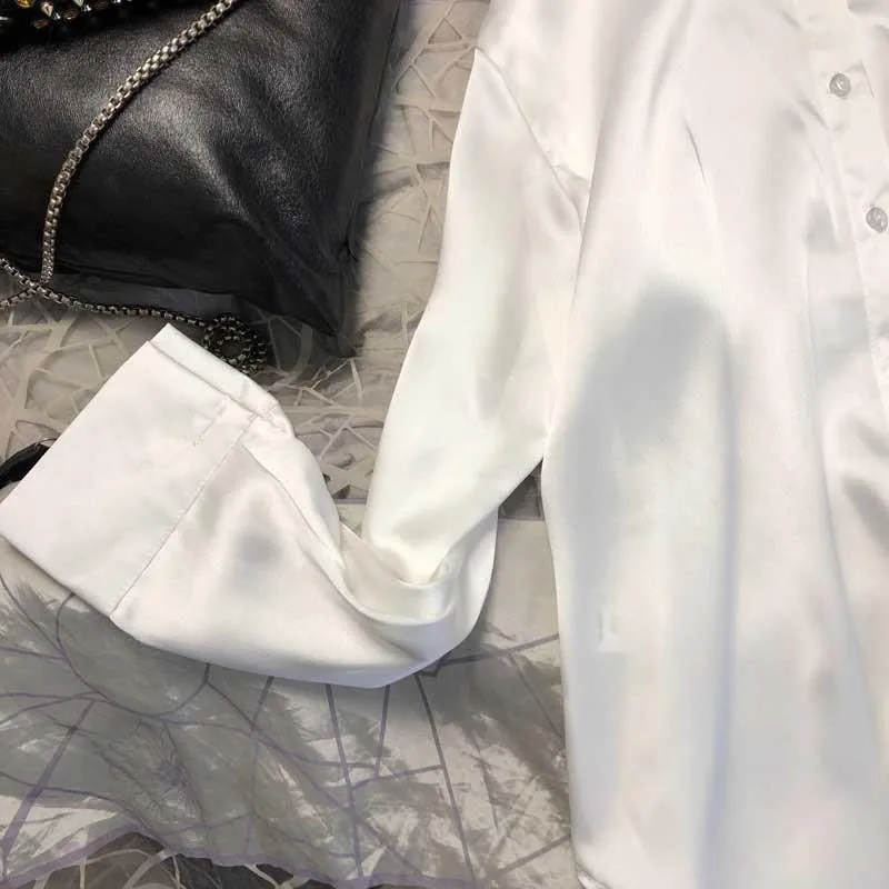 

New Spring Autumn Women Fashion Long Sleeves Satin Blouse Vintage Femme Oversized Street Shirts Elegant Imitation Silk Blouse