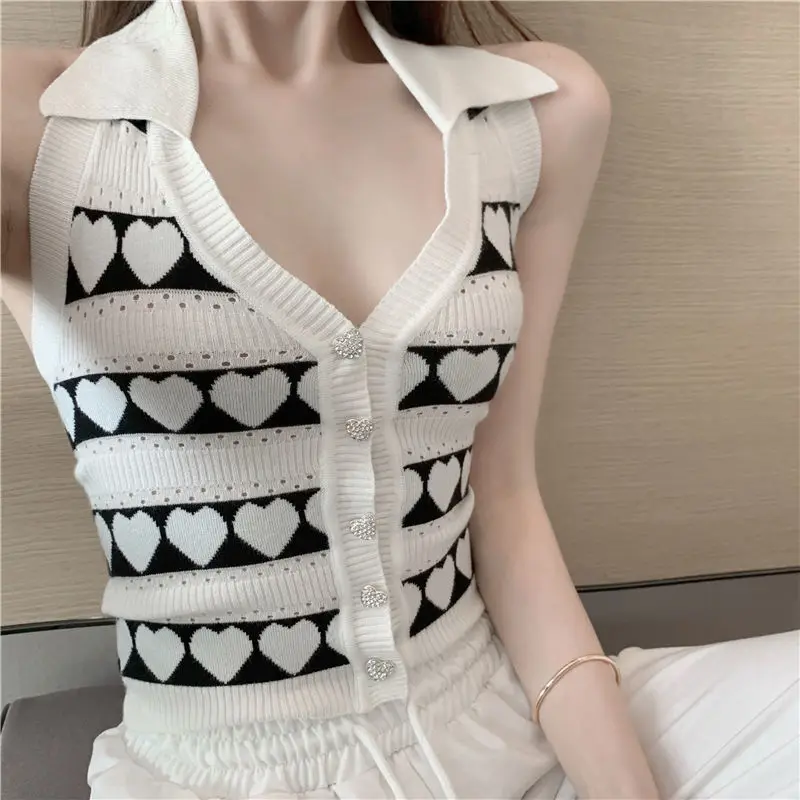 

Design of new off shoulder top in early spring of 2021