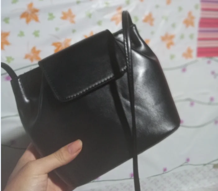 Женская кожаная небольшая сумка корзина Минималистичная индивидуальная Желтая