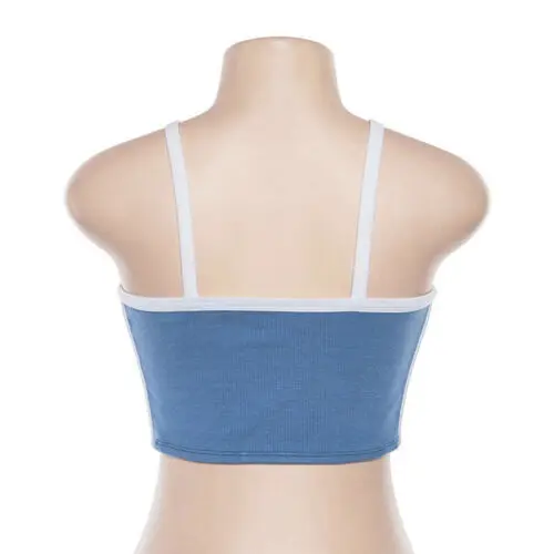 Летняя облегающая пикантная короткая майка без рукавов на бретелях открытая