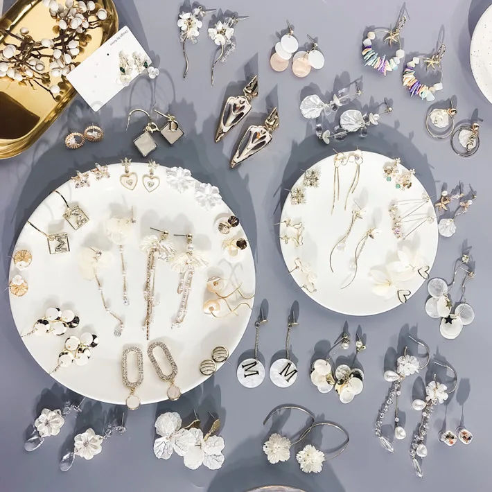 Korea Hot Trendy Acrylic Petal Flower Drop Earrings For Women Fashion Jewelry Beach Holiday Rhinestone Dangle Pendientes Brincos | Украшения