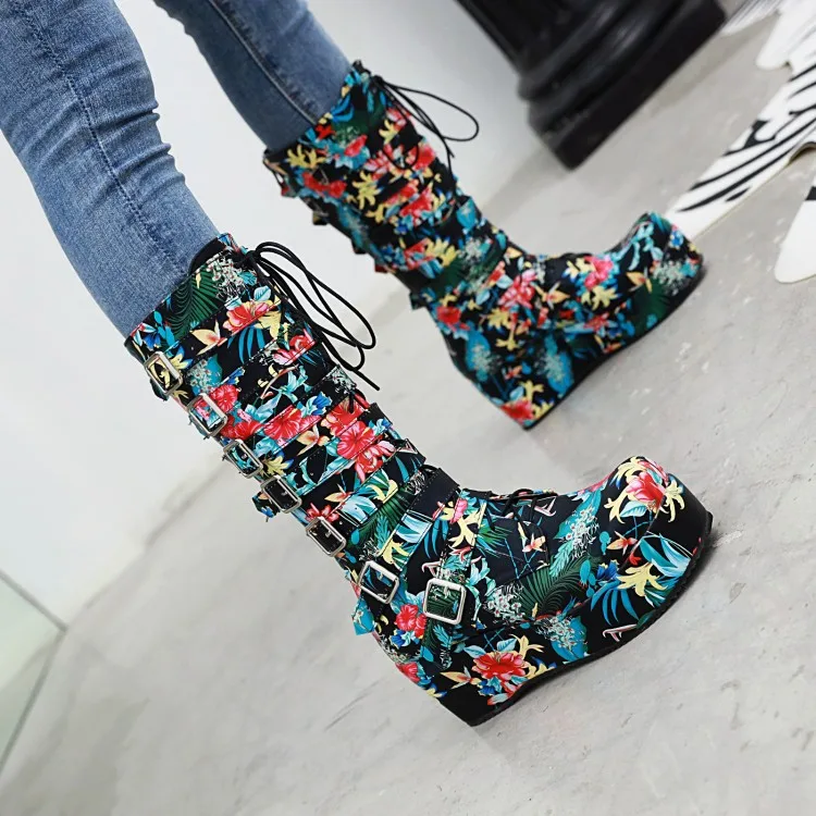 Женские ботинки на платформе PXELENA в готическом стиле шнуровке с пряжкой до