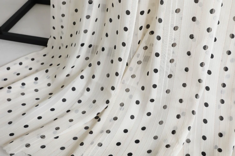 Прозрачное шифоновое платье в горошек с вертикальными полосками на весну и лето |