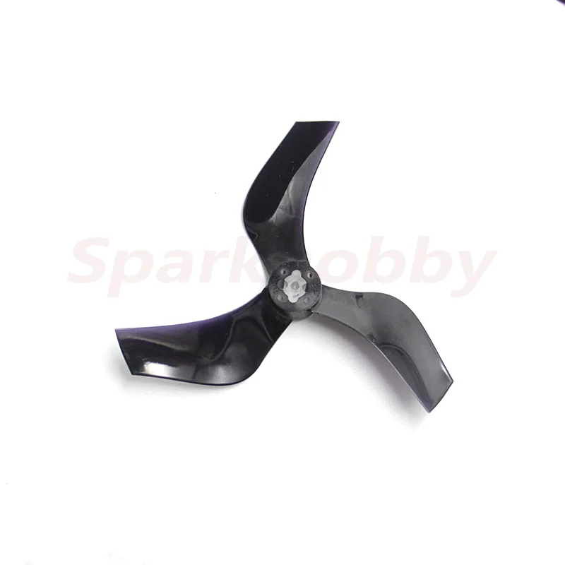 новая одежда для маленькой д