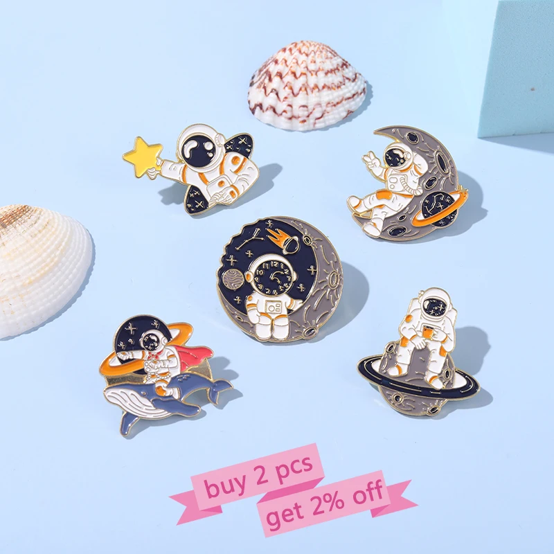Металлическая брошь с эмалью в форме астронавта планеты ракеты Кита звезды Луны