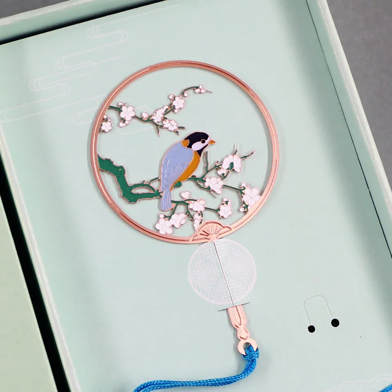 

EZONE Retro Metal Bookmark Teacher's Day Gift Present for Friend Hollow fan Classical Chinese Style Brass Exquisite Gift Box