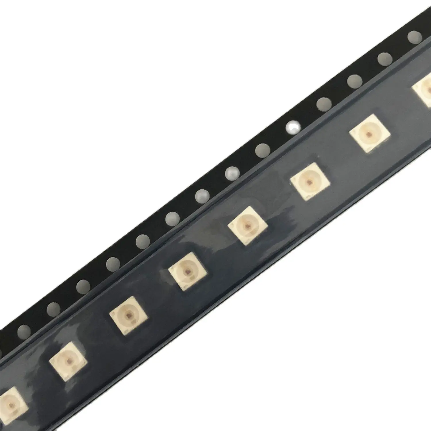 100 шт. LR G6SP LRG6SP CBEA 1 PLCC 6 3528 красный светодиодный 625nm 140mA 2 V 18lm (12lm ~ 24lm) 61 lm/W 3 3*3 0 мм|bin|lrbin
