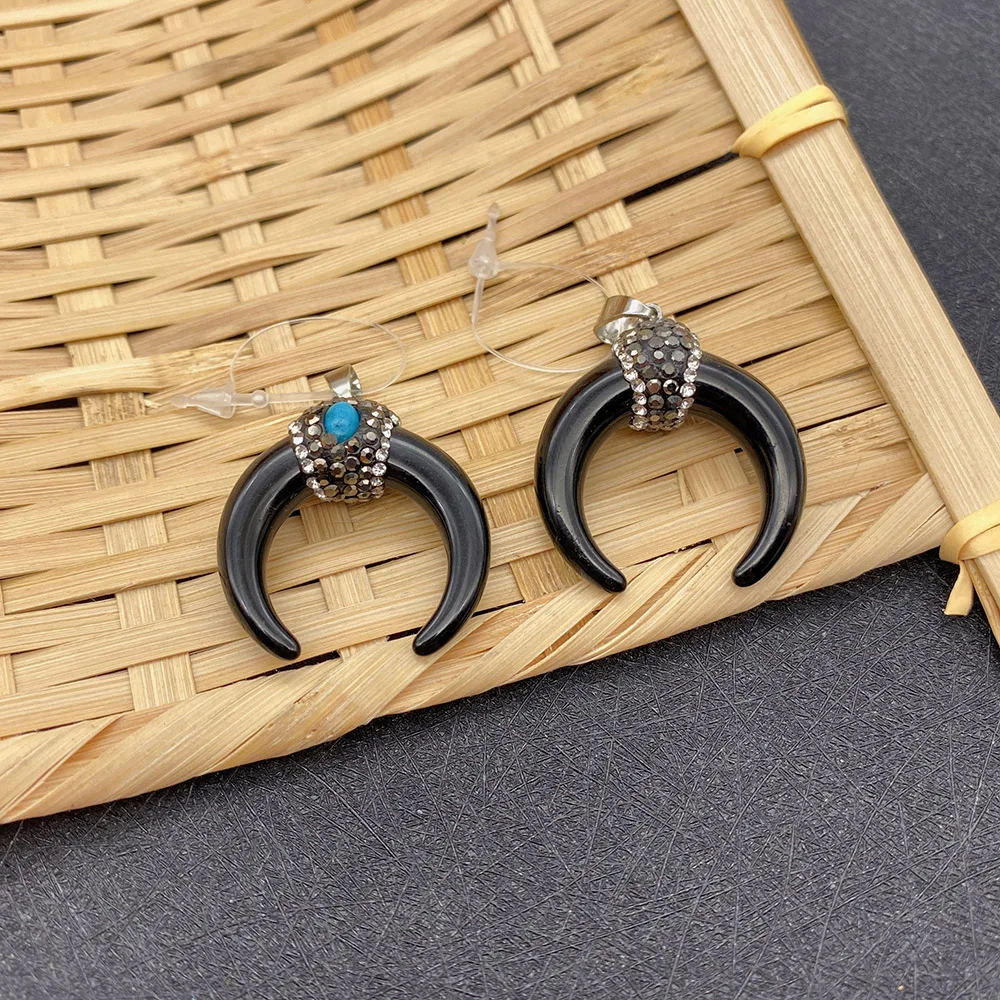 

Natural Stone Resin Ox Bone Pendant Moon Shaped Rhinestone Black and White DIY Charm Necklace Earrings Jewelry Pendant 1 Piece