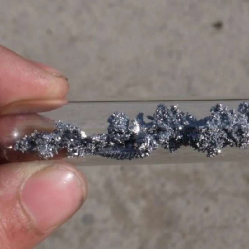 

Vanadium Metal Crystals 99.9% for Element Collection