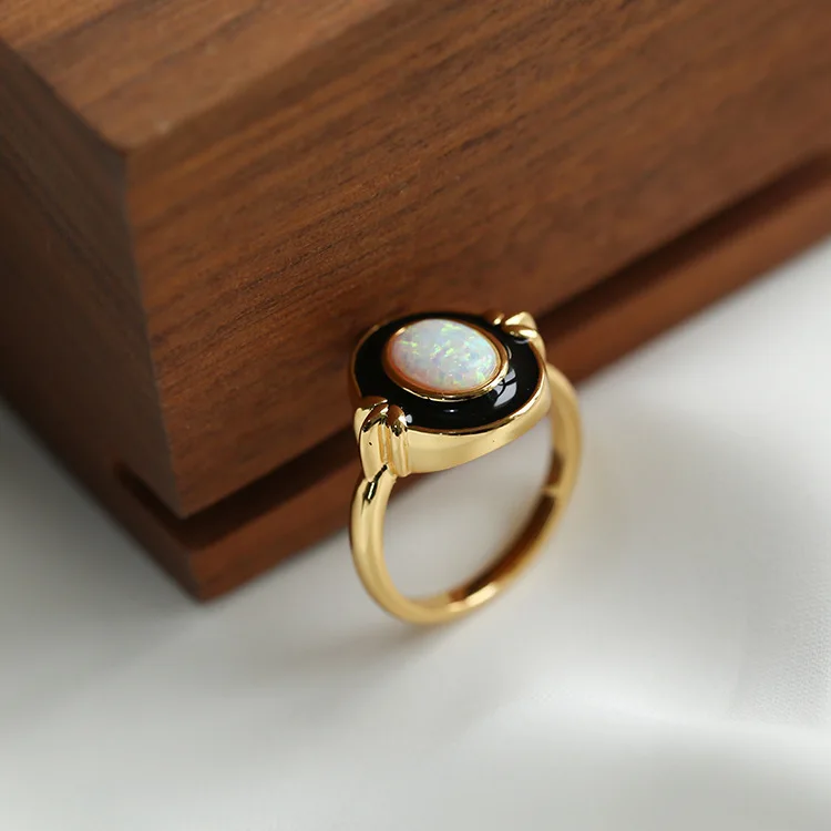 

Europe and America Retro Style 925 Silver Ring Personality Design Temperament Joint Ring Fashion Ladies High-grade Round Ring