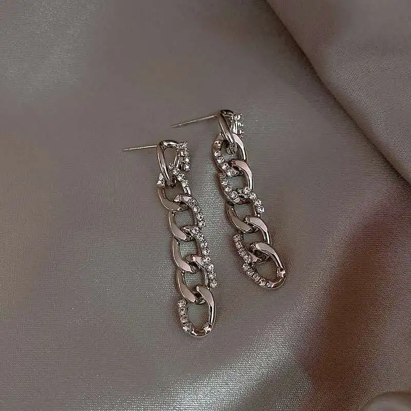 

New Fashion Cool Wind Simple Hollow Chain Earrings For Women Long Chain Ear Rings Feature Gifts For Friend