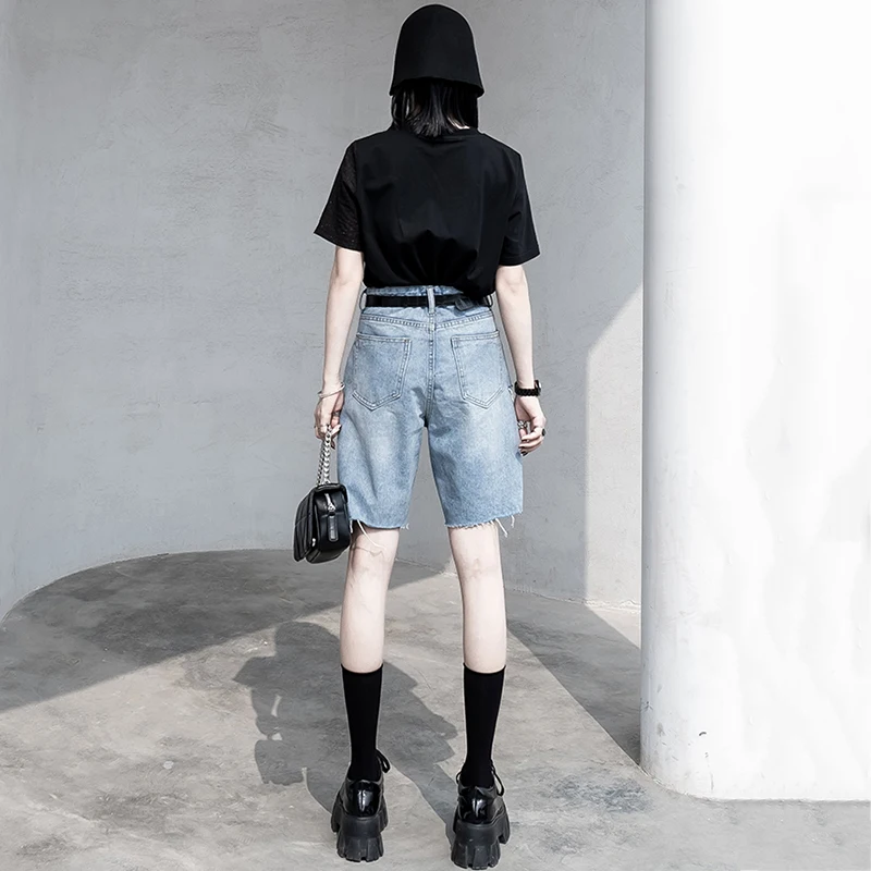 

[EAM] High Waist Wide Leg Blue Denim Burrs Hole Embroidery Jeans New Loose Women Trousers Fashion Spring Summer 2021 1DD7548