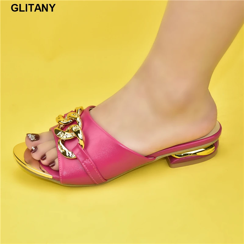 

Туфли-лодочки женские из лакированной кожи, свадебные туфли с открытым носком, на низком каблуке, без застежки, на цепочке