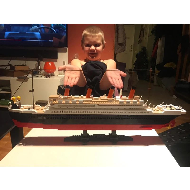 Titanic RMS cruise Boat ship City Model building kits 3D Blocks Educational Figures diy toys hobbies for children Bricks | Игрушки и