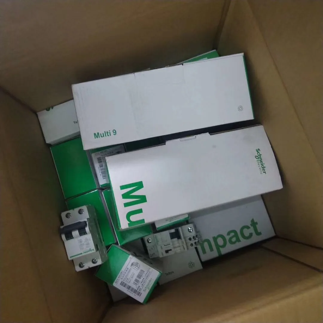 

Автоматический выключатель двигателя GV4P115N GV4 115A 3P