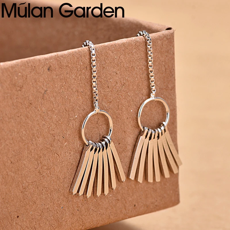 Серьги M & G в винтажном стиле серебряного цвета с длинными