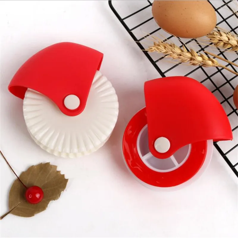 

2Pcs/set Pizza Pastry Lattice Cutter Wheel Pastry Pie Decor Cutter Plastic Wheel Roller for Crust Baking Cutter Kitchen Tool