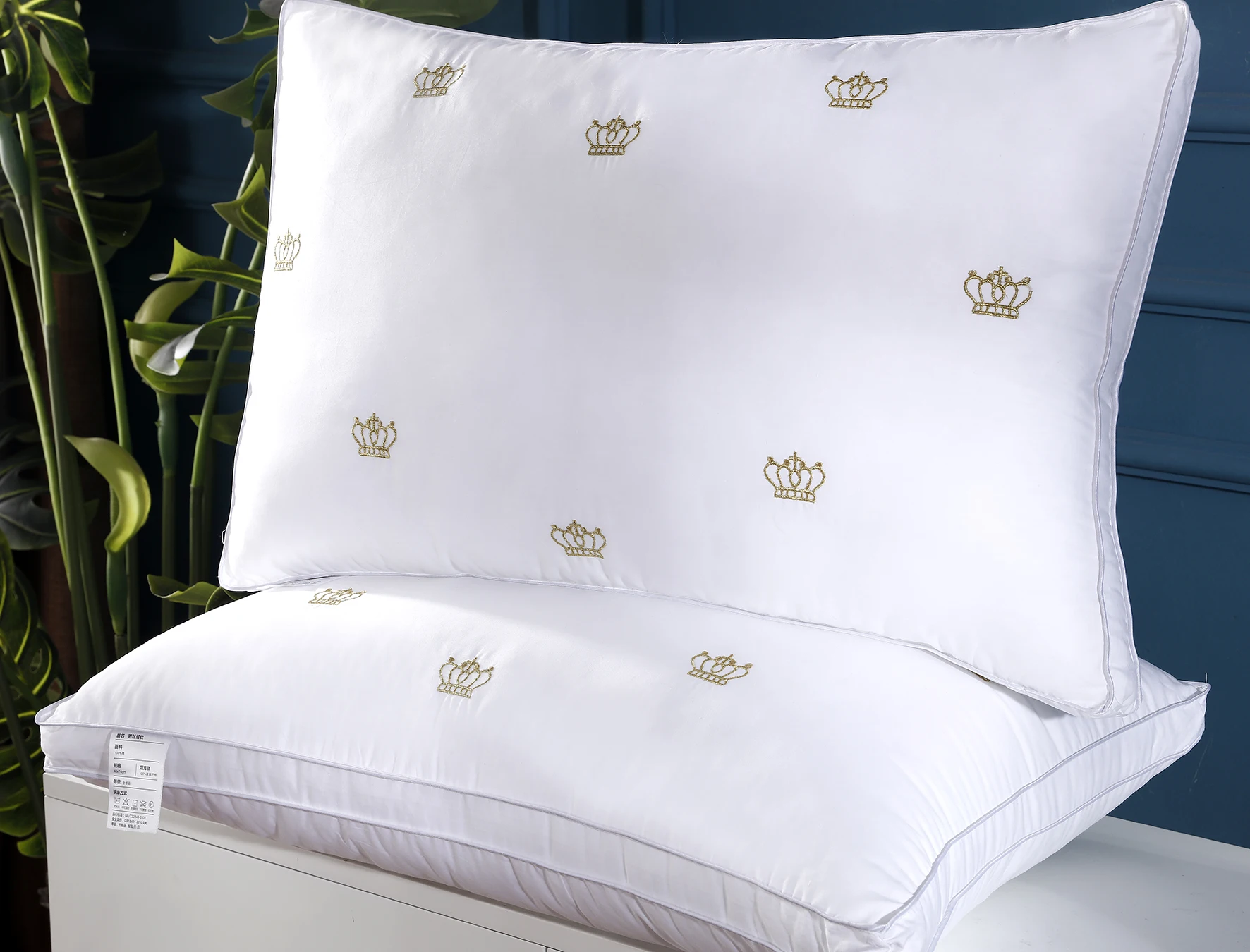 Новая супермягкая подушка. Гостиничные подушки. Бытовые Твердая модель. Продажа