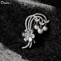donia jewelry fashion curved flower brooch high end shell pearl rotating brooch banquet high end boutique brooch scarf pin