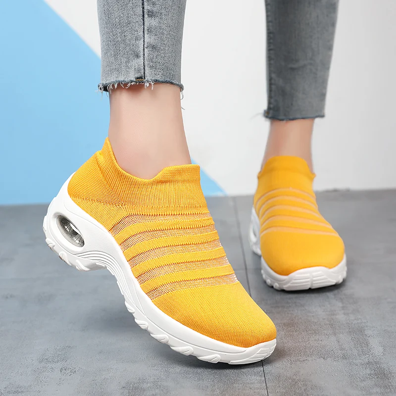 Кроссовки Damyuan женские летние Нескользящие на платформе сетчатые носки черные