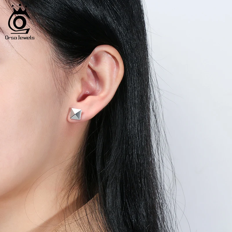 

ORSA JEWELS Square Stud Earrings for Women 925 Sterling Silver Color Diamond Shape Cone Design Vintage Accesorios Unisex SE331-P