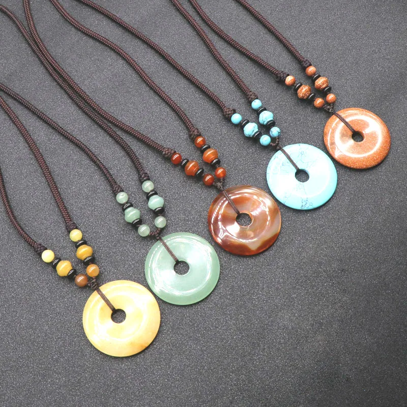 Ожерелье женское из натурального розового камня и красного оникса с безопасной