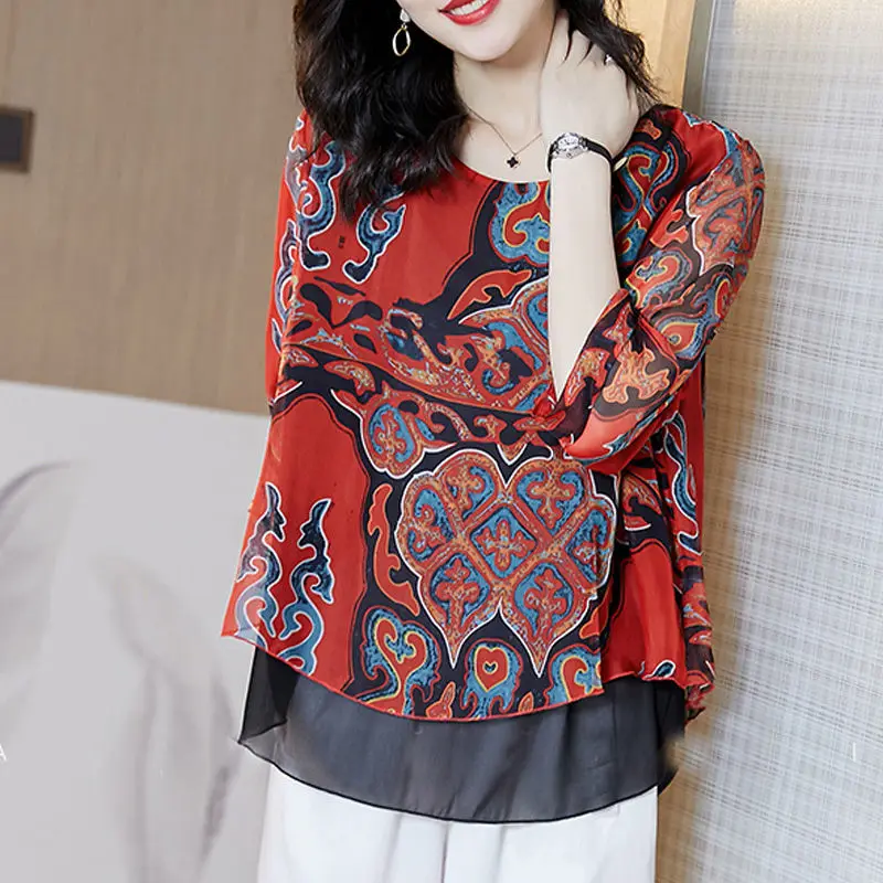 

Chiffon shirt women's 2021 spring and autumn new Korean fashion round neck small shirt covering belly printing shirt casual