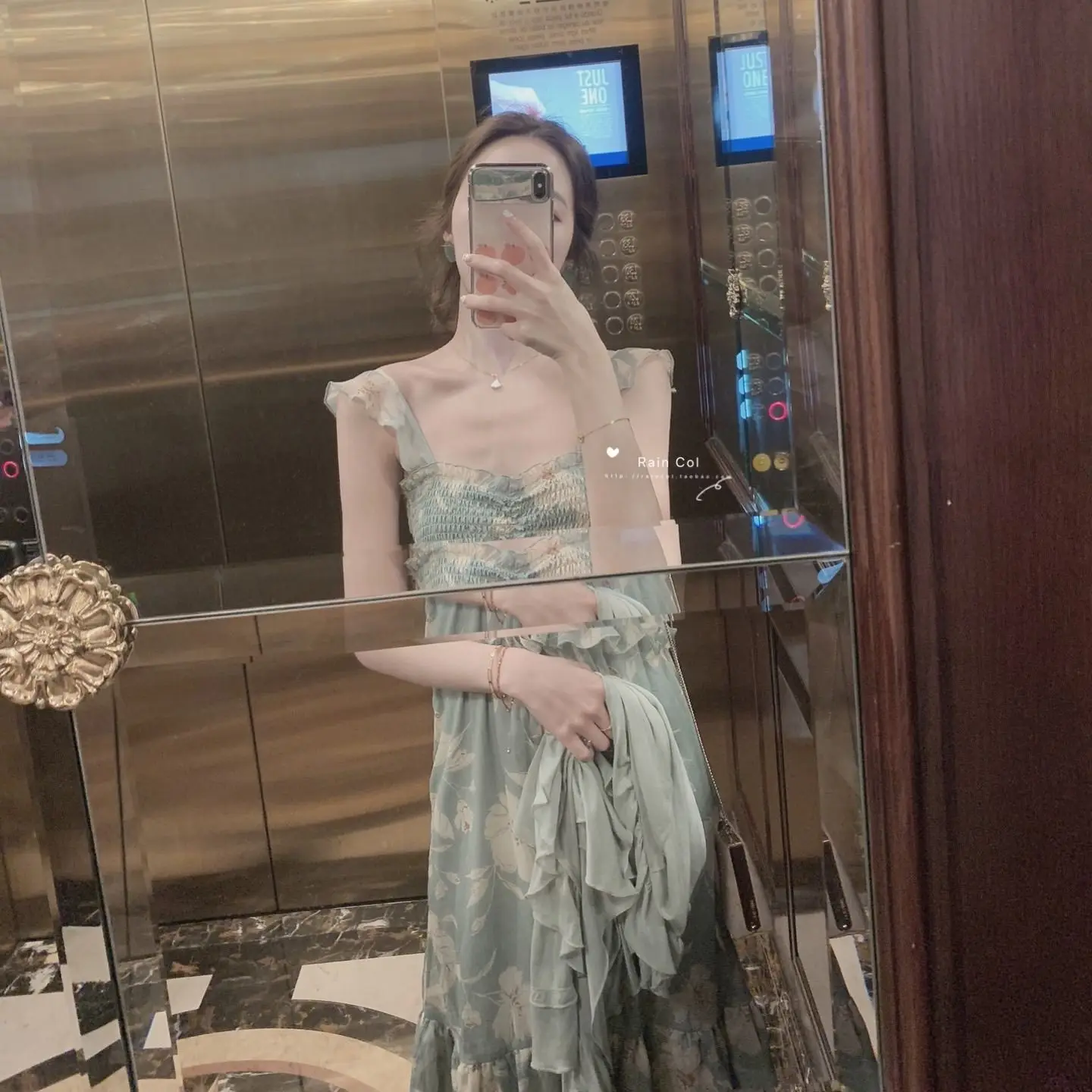 

2020 Summer Spaghetti Strap Chiffon Dress Women Sleeveless Vintage French Style A-line Long Dress Korea Chic Loose Thin Clothing