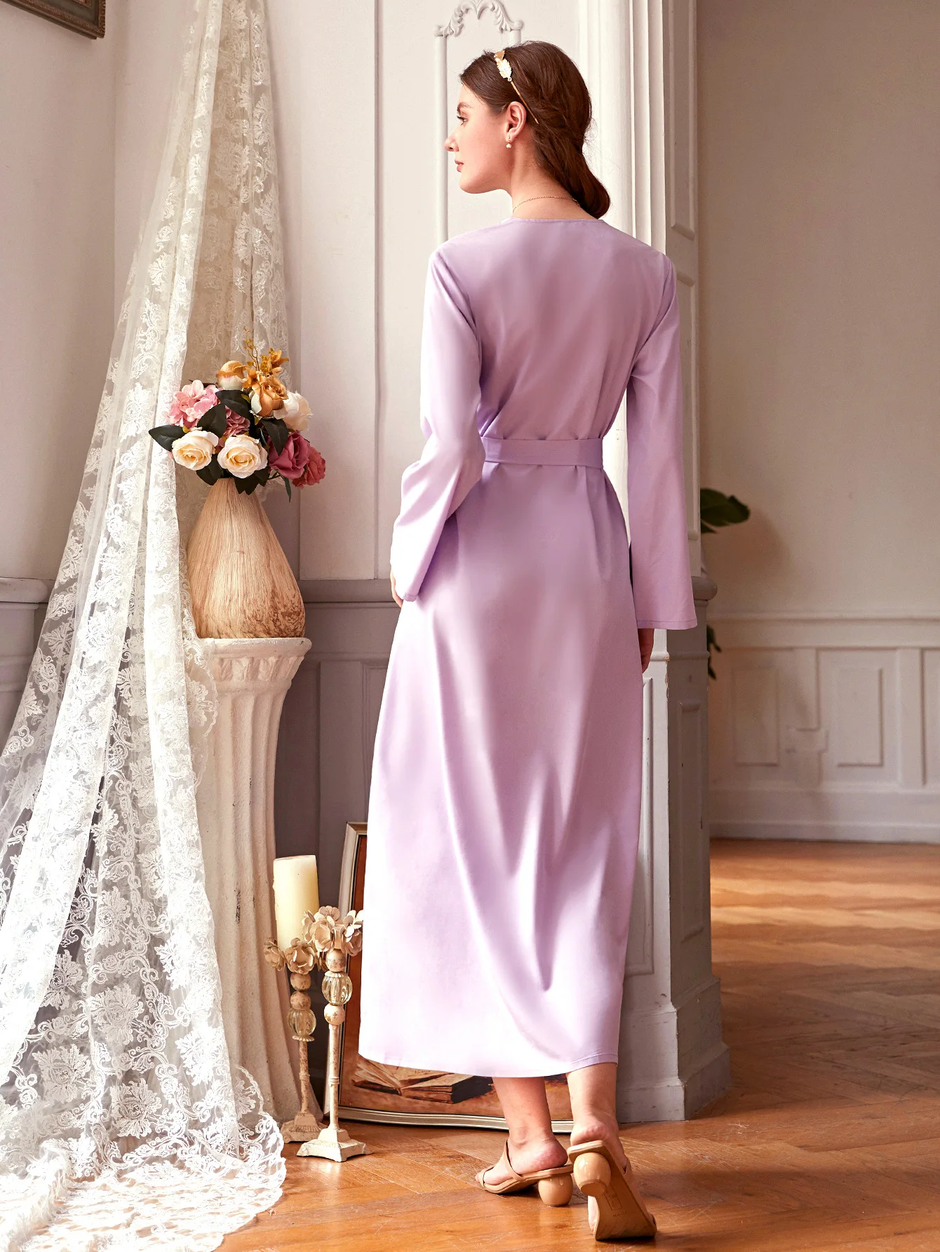 

Donsignet Muslim Dress Dubai Abaya Turkey Muslim Robes Appliques Diamond Long Sleeve Dress Women Middle East Indonesia Robe Belt