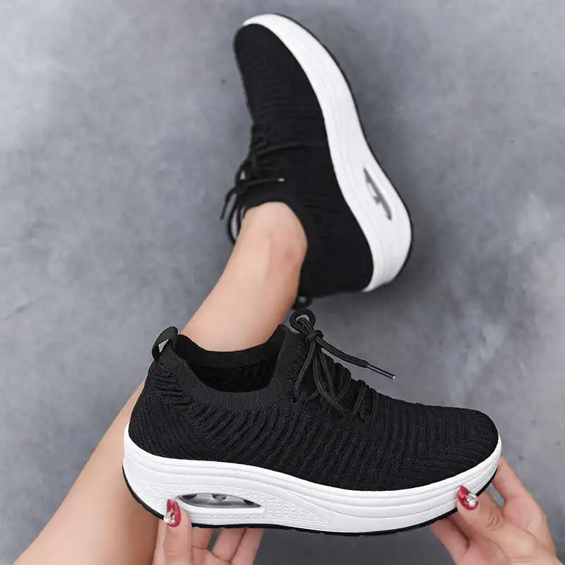 

Женские кроссовки для бега, красивая спортивная обувь, женские кроссовки на платформе, купите женскую спортивную обувь на платформе для тен...
