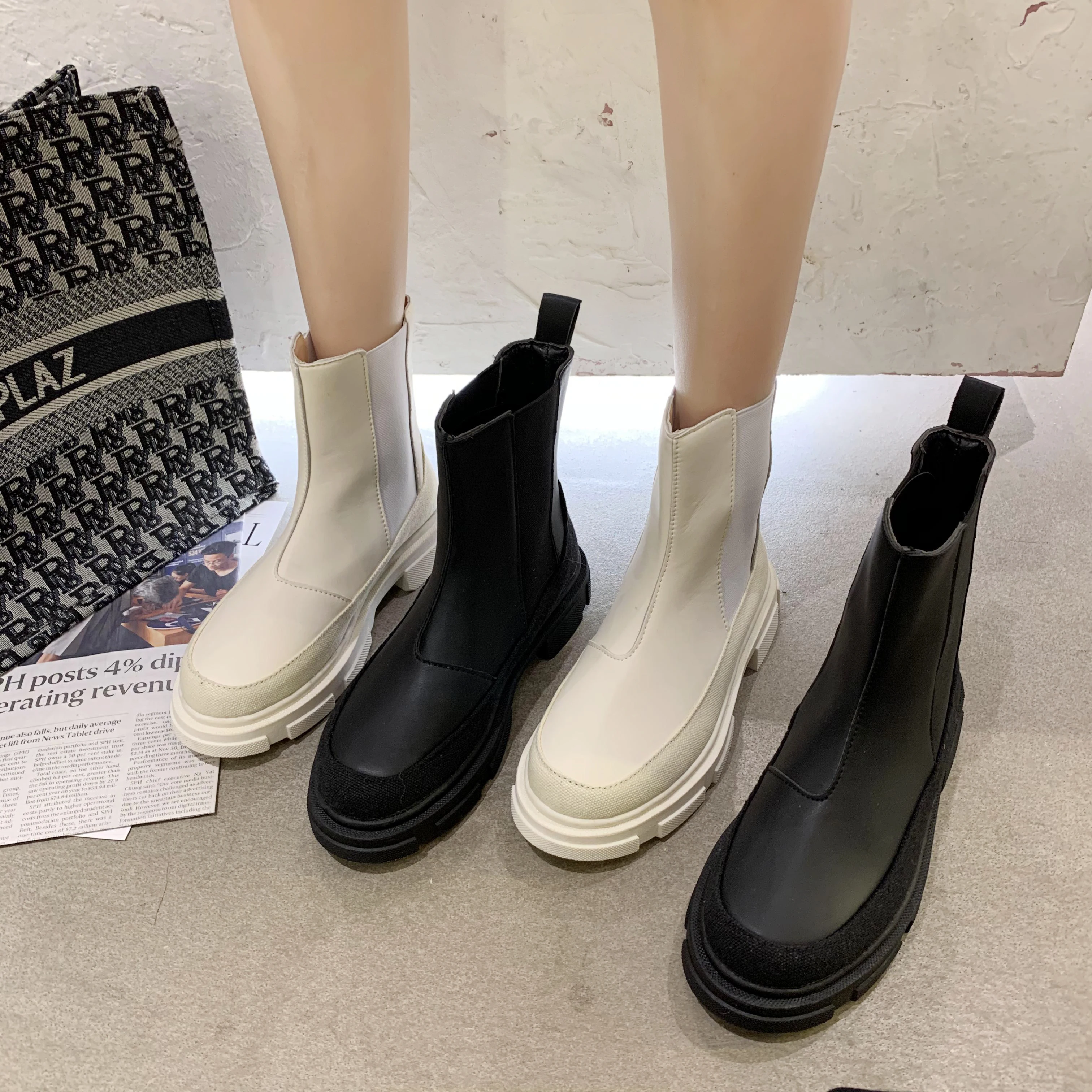 

Corporis 2020 new med heels shoes casual ankle boots women platform slip on autumn women boots solid colors female shoes