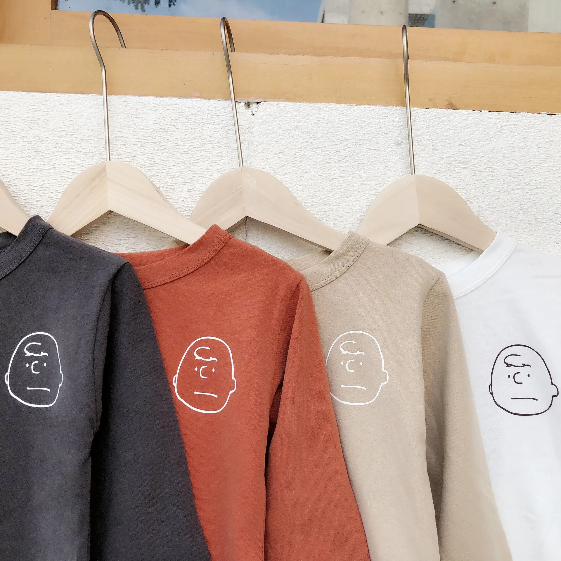 Весна 2020 детские футболки из чистого хлопка с мультяшными буквами подходящие ко