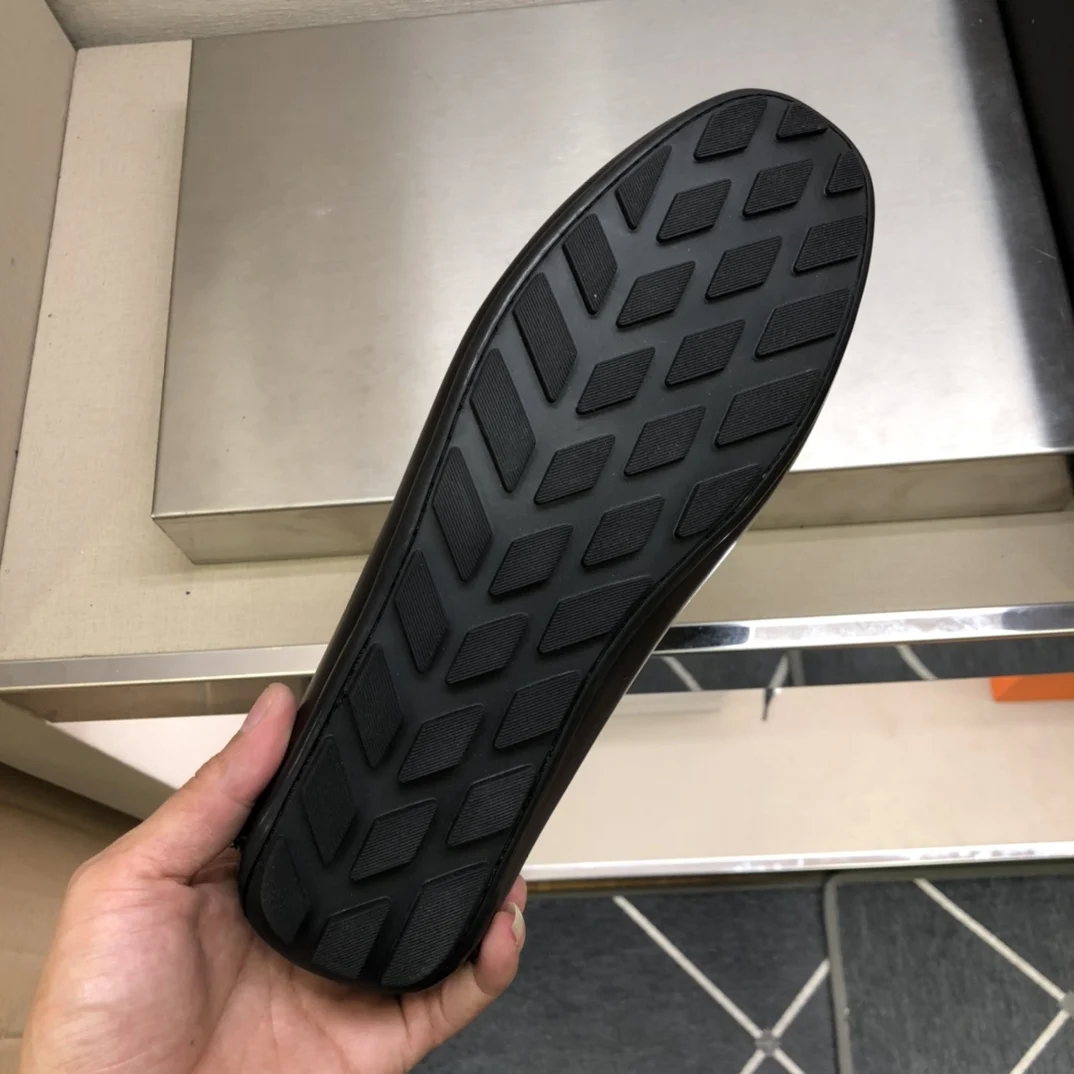 

Luxury designer, top quality driving shoes, overwrap sandals, calfskin, full calfskin rebound foot pads!