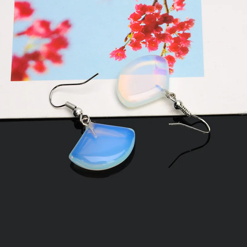 Новые модные серьги в форме веера прозрачные с кристаллами и опалом аксессуары