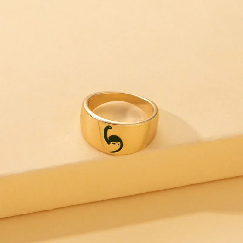 

1PCS Gothic Punk Dinosaur Couple Ring Vintage Gold Color Jewelry Animal Closed Rings Women Fashion Ring Retro Fashion Jewelry