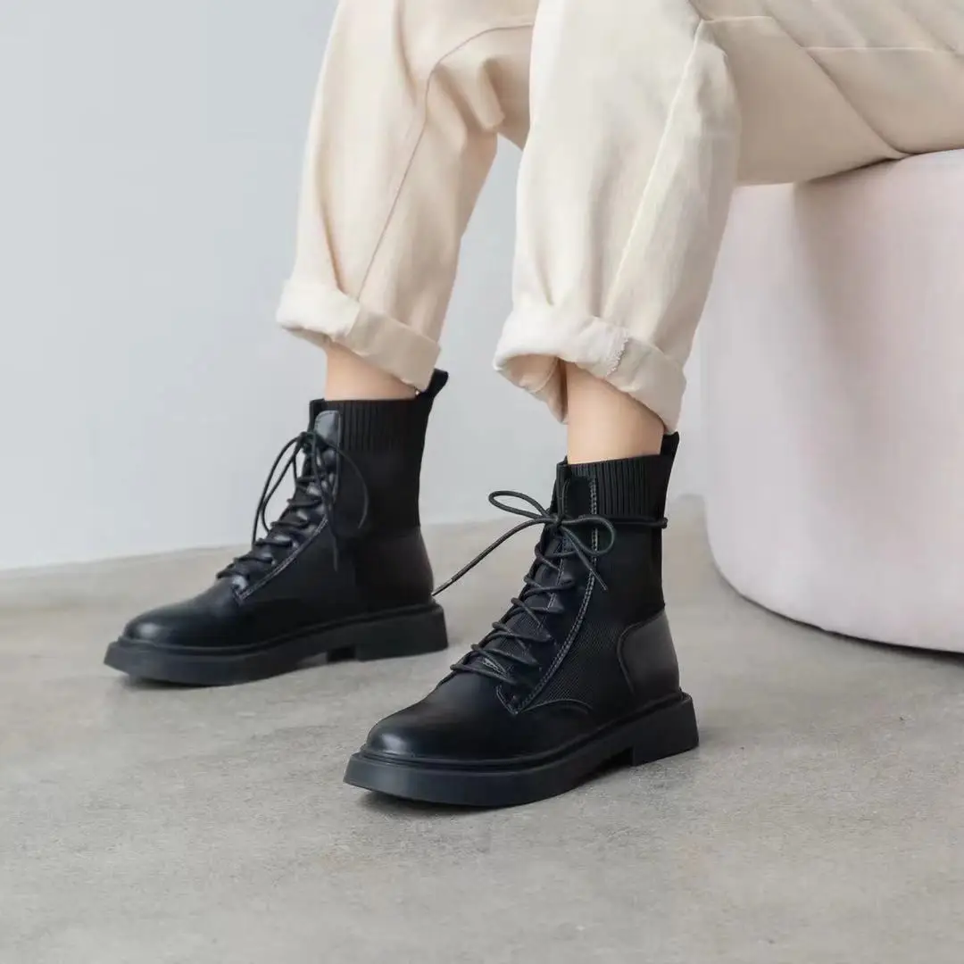 Женские универсальные красивые черные мотоциклетные сапоги из искусственной