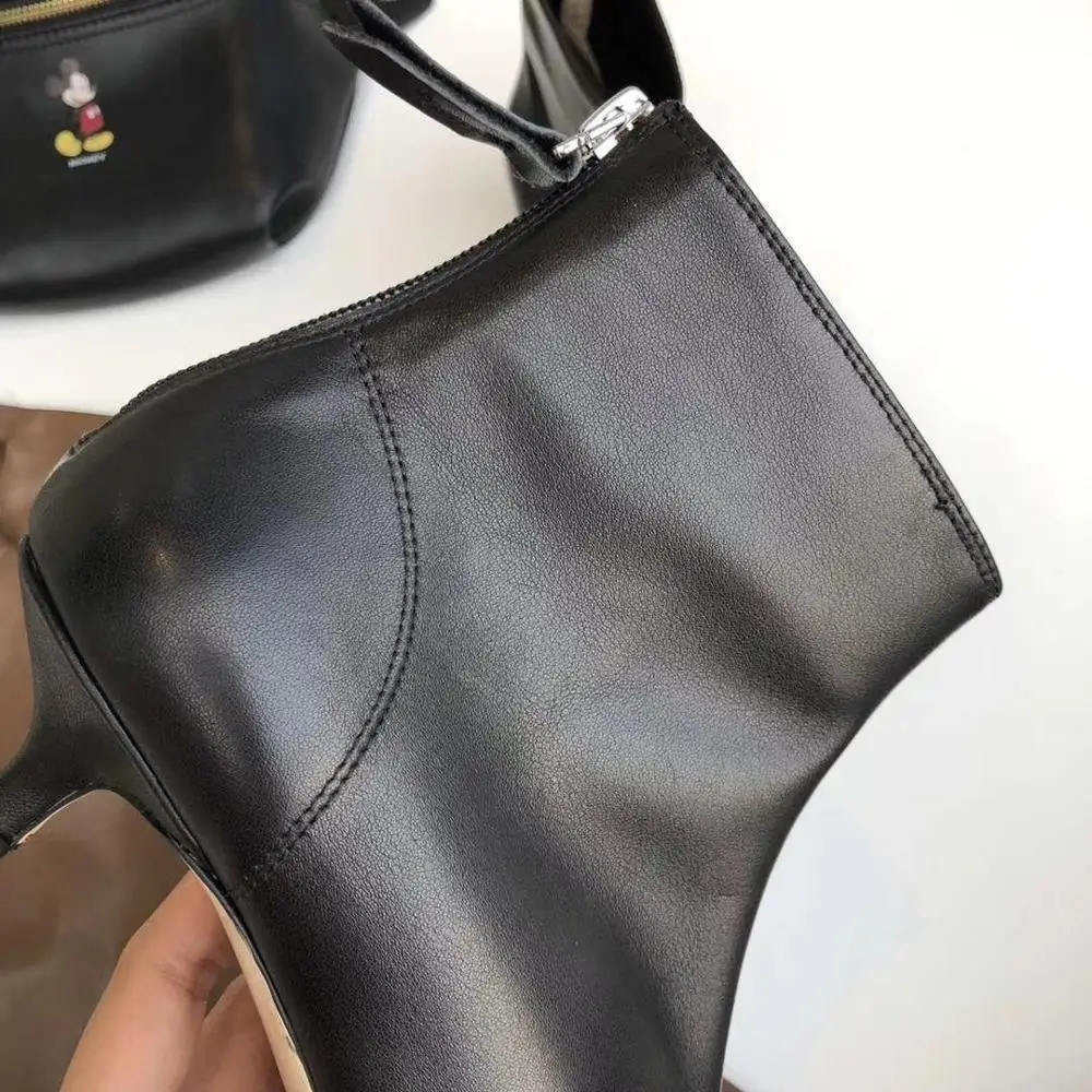 

2020 new Women's Boots Luxury Brand High Quality Leather Rear Zip Ankle Boots Women Genuine Leather Booties