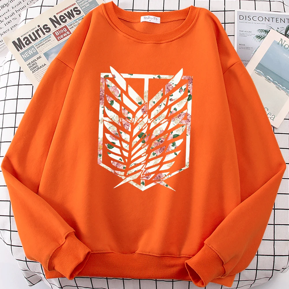 

Худи мужское флисовое с круглым вырезом и принтом «атака на Титанов»